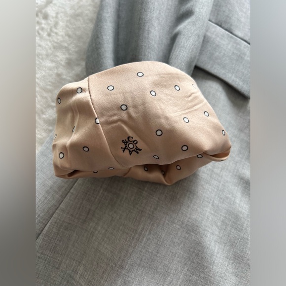 Blazer - Picture 4 of 4